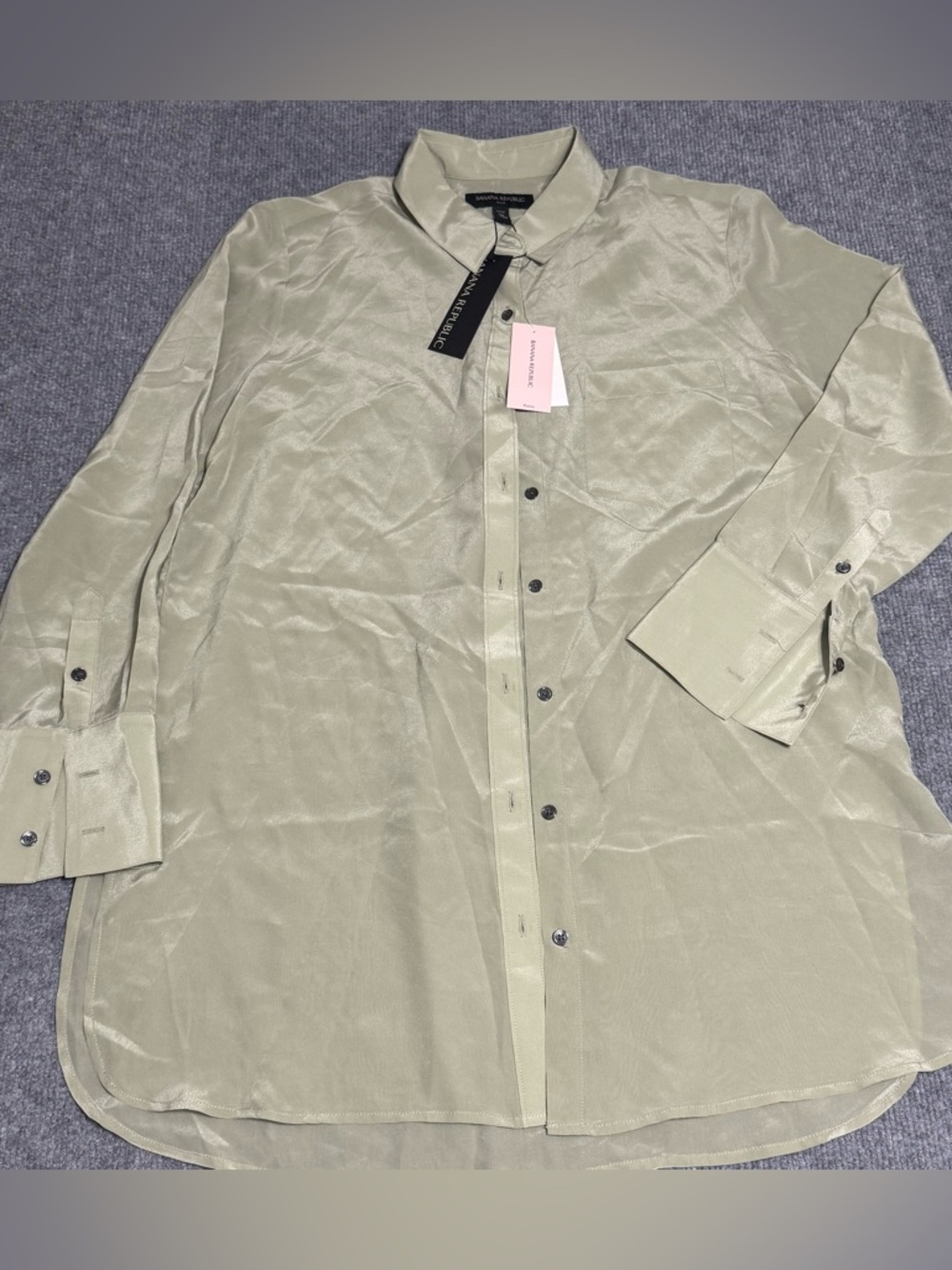NWT Banana Republic Silk Hi-Lo Shirt PM Sage Green Quiet Luxury Old Money NEW PM